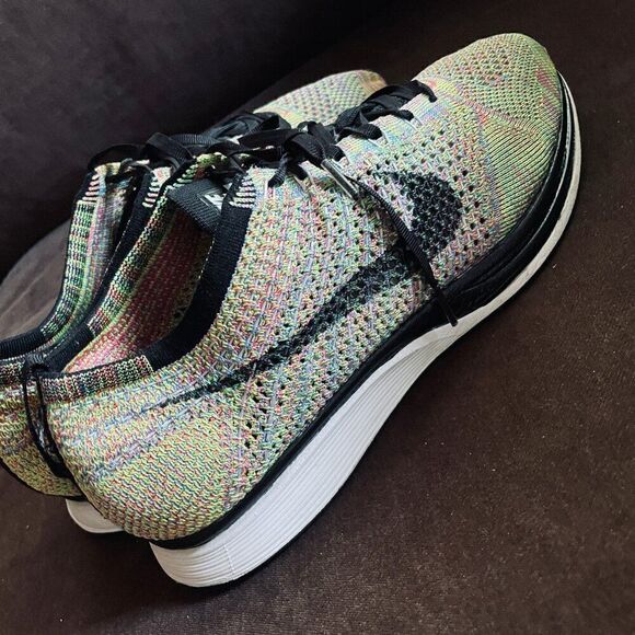 NIKE FLYKNIT RACER MULTICOLOR Rainbow 2016 MENS 11 US 526628-004 Version 1 2013 - Picture 5 of 8